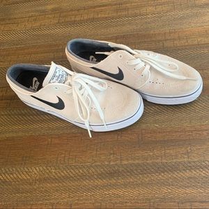 Nike SB